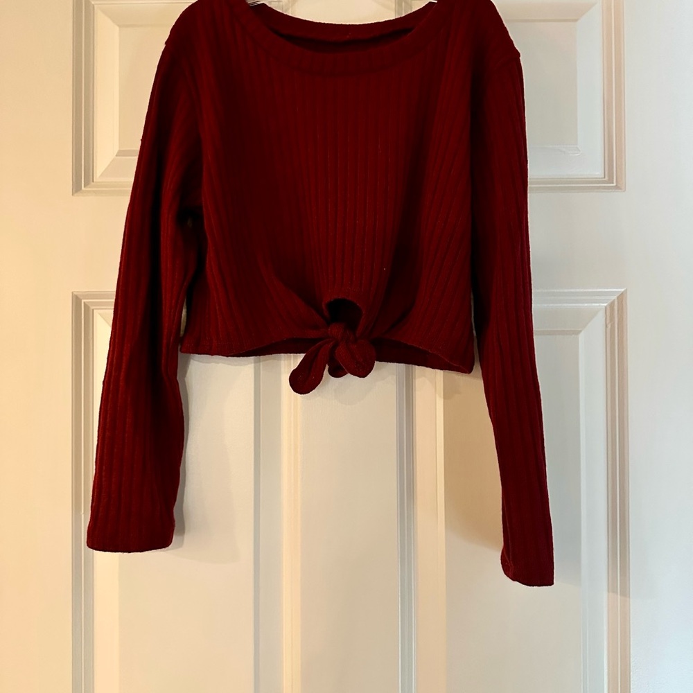 Burgundy Red Cropped Tie Front Long Sleeve Top Size Small EUC